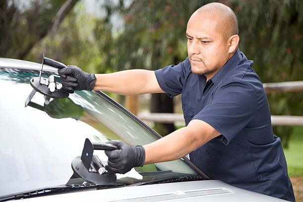 Next-Gen Windshield Materials: Revolutionizing Road Safety